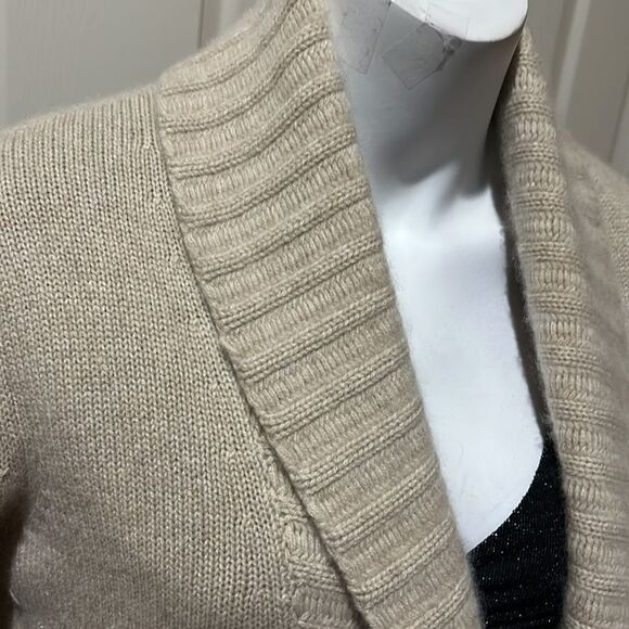 Sutton Studio Cashmere cardigan. Medium. - Picture 2 of 10